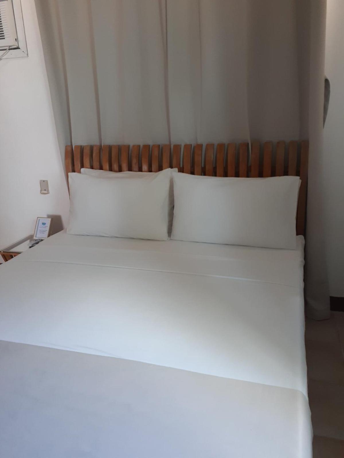 Bluewaves Beach House Balabag  Экстерьер фото