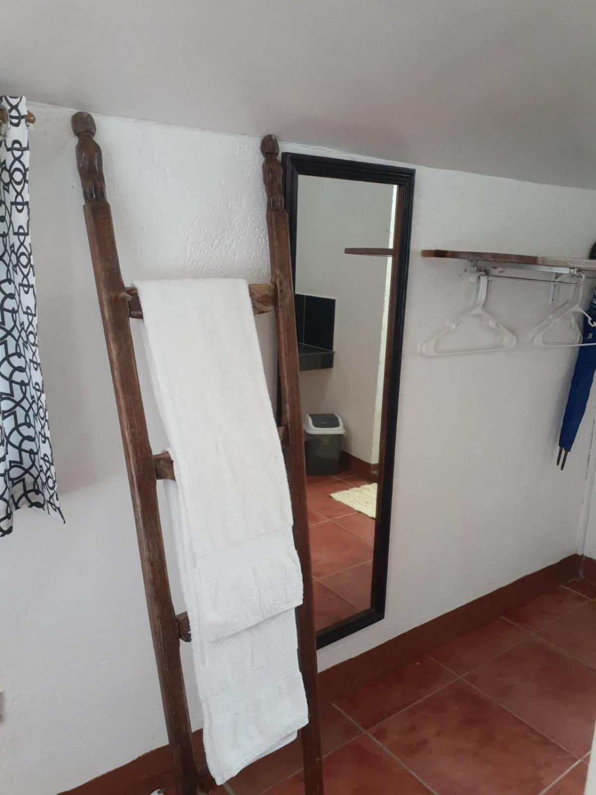 Bluewaves Beach House Balabag  Экстерьер фото